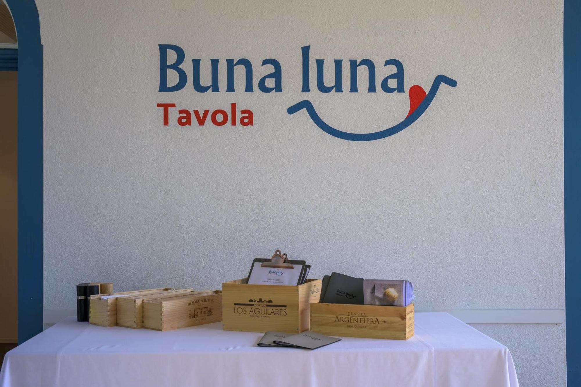 Hotel Buna Luna By Seehof Лаакс Екстериор снимка